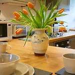 The Old Tackroom, Luxury Barn Holiday home Sleights