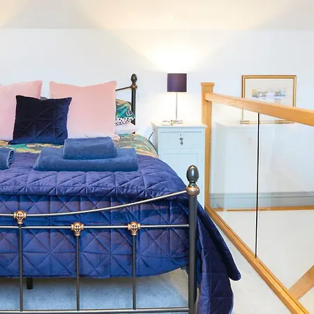 The Old Tackroom, Luxury Barn *