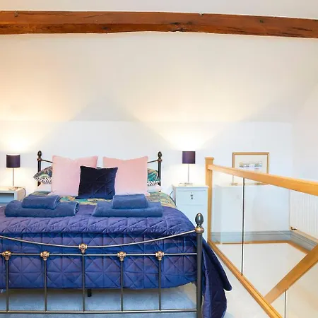 The Old Tackroom, Luxury Barn Sleights